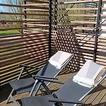 Papli Beach Studio Sauna & Sunny Balcony 아파트 *