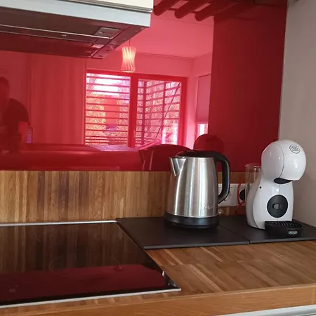 아파트 Papli Beach Studio Sauna & Sunny Balcony 페르누
